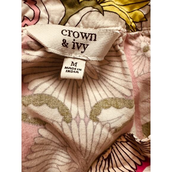 Crown & Ivy Women's Floral Long Sleeve Shirt V-Neck Flared Sleeves Size M - Picture 6 of 7